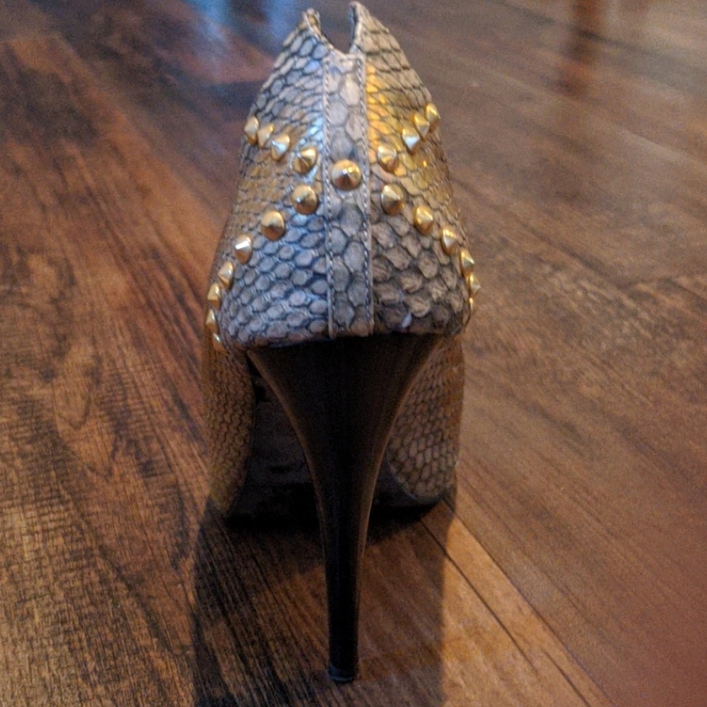 Metallic Snakeskin Pump - image 3